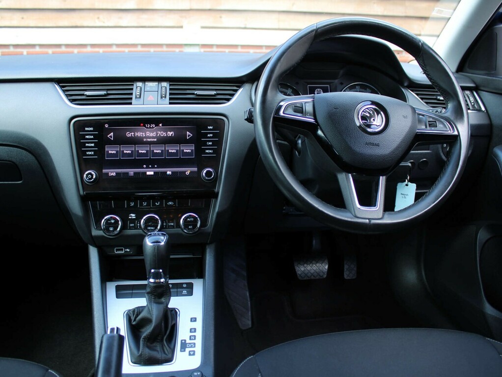 Skoda Octavia 1.5 Tsi Se Drive Tsi Estate Estate Aut Blue #6