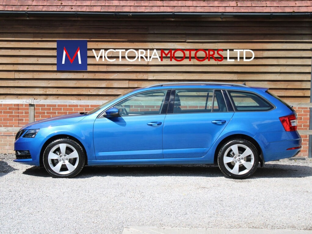 Skoda Octavia 1.5 Tsi Se Drive Tsi Estate Estate Aut Blue #2