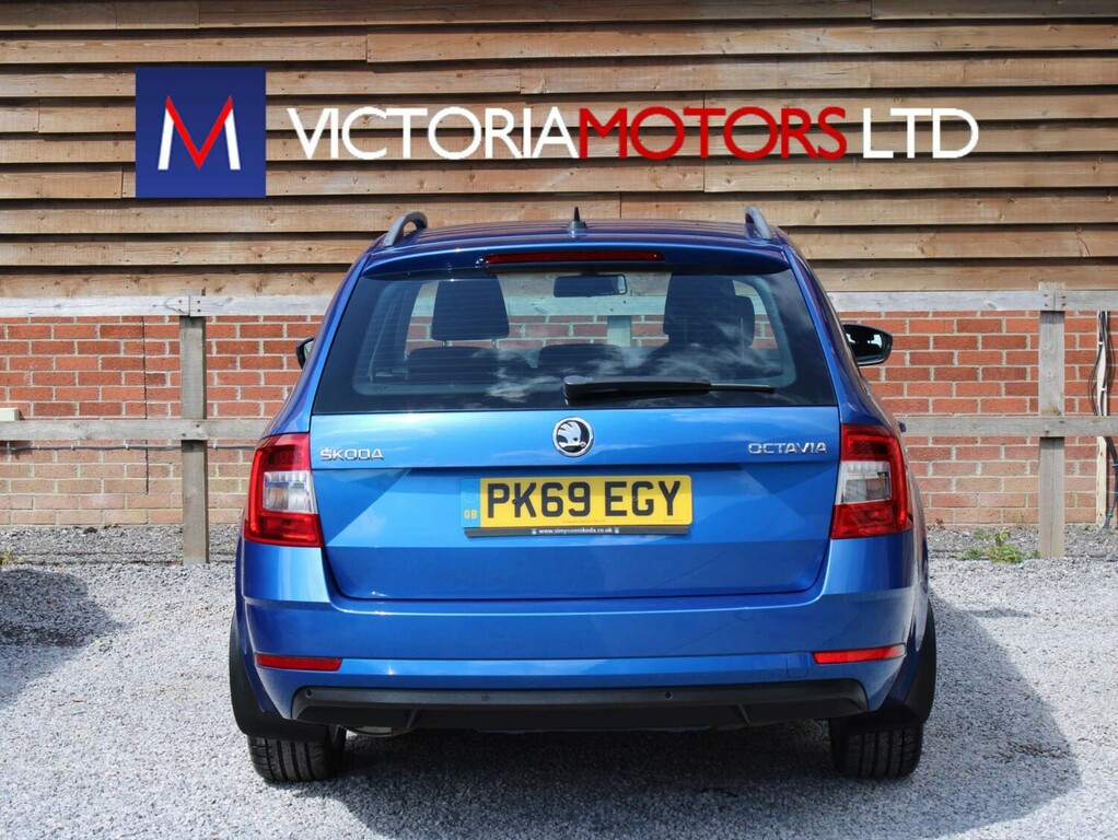 Skoda Octavia 1.5 Tsi Se Drive Tsi Estate Estate Aut Blue #3