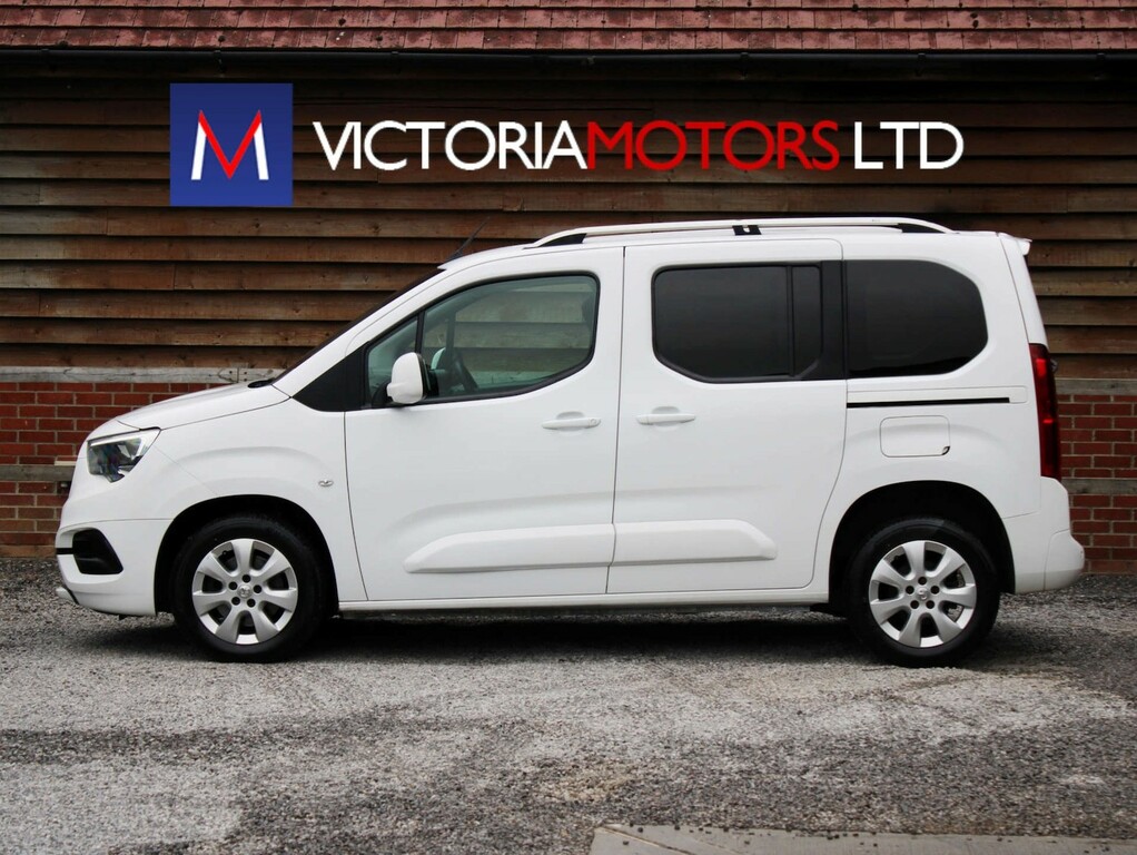 Vauxhall Combo Life 1.5 Turbo D Se 7 Seat Mpv White #2