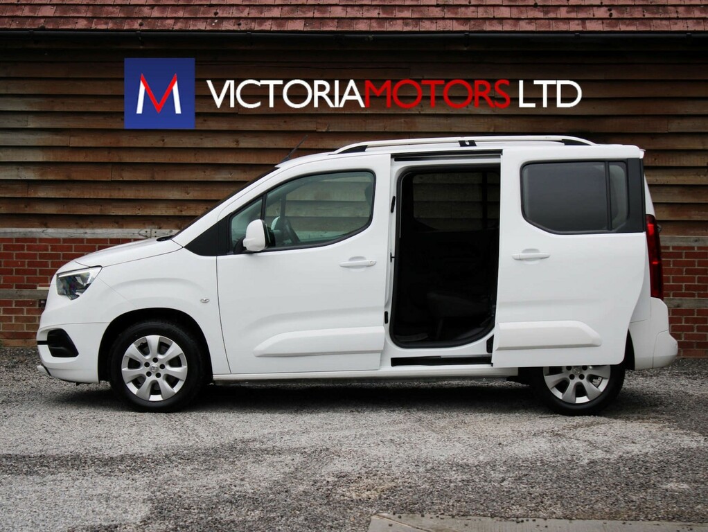 Vauxhall Combo Life 1.5 Turbo D Se 7 Seat Mpv White #3