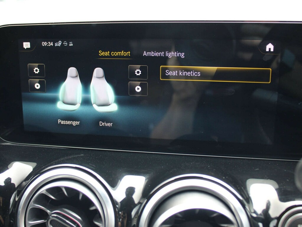 Mercedes-Benz B Class B 220 D Amg Line White #23