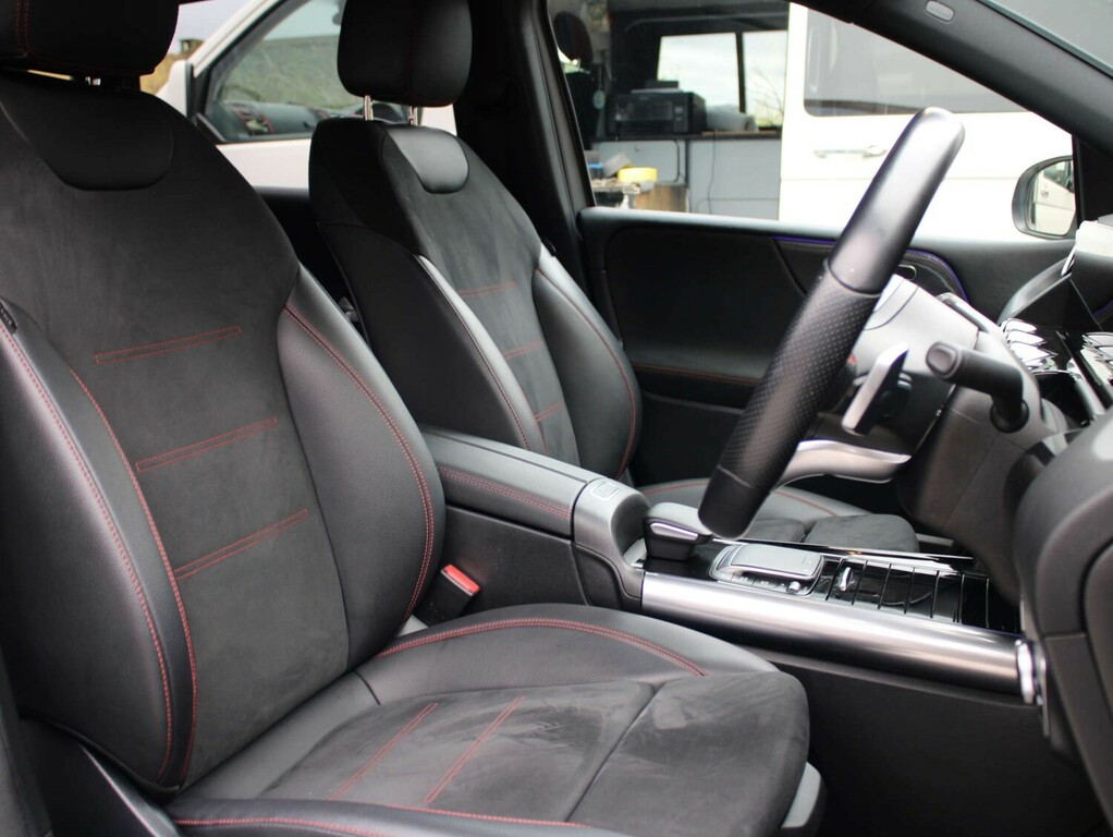 Mercedes-Benz B Class B 220 D Amg Line White #7