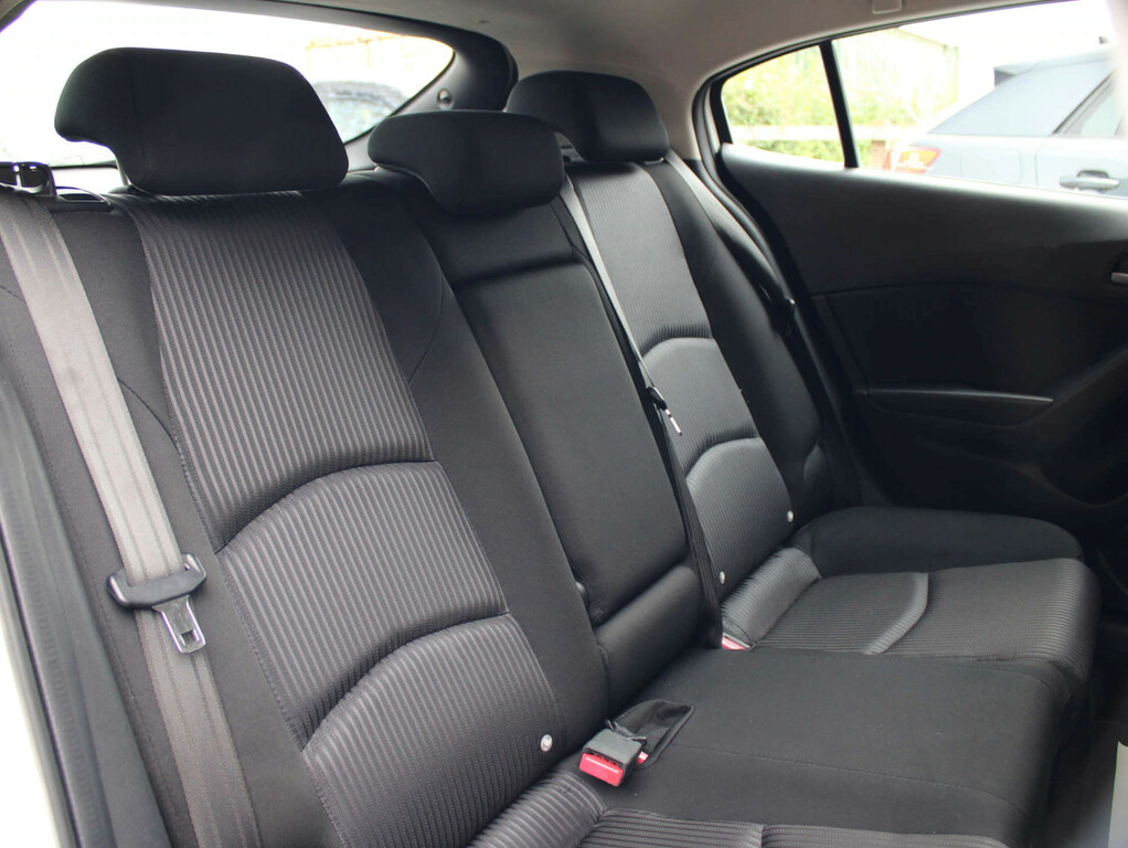 Mazda 3 2.0 Skyactiv-g Sport Black Euro 6 Ss Red #8