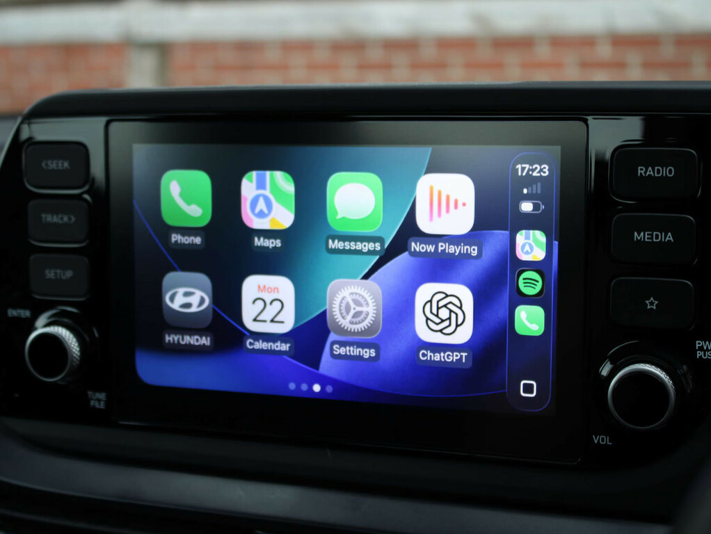 Hyundai Bayon Se Connect Silver #16
