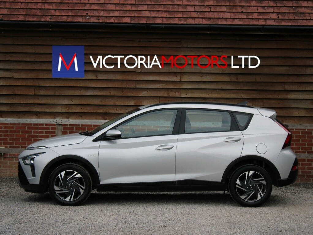 Hyundai Bayon 1.0 Tgdi 48V Mhev Se Connect Hatchback Silver #2