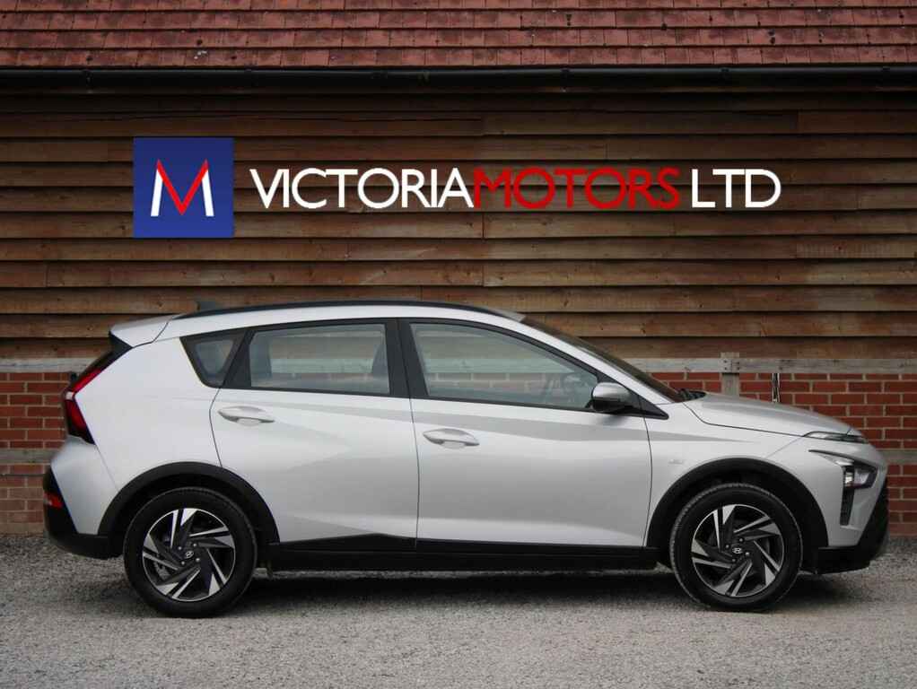 Hyundai Bayon 1.0 Tgdi 48V Mhev Se Connect Hatchback Silver #4