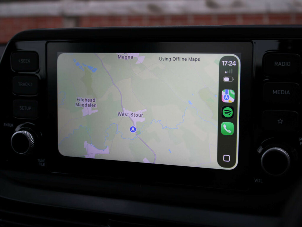 Hyundai Bayon Se Connect Silver #15