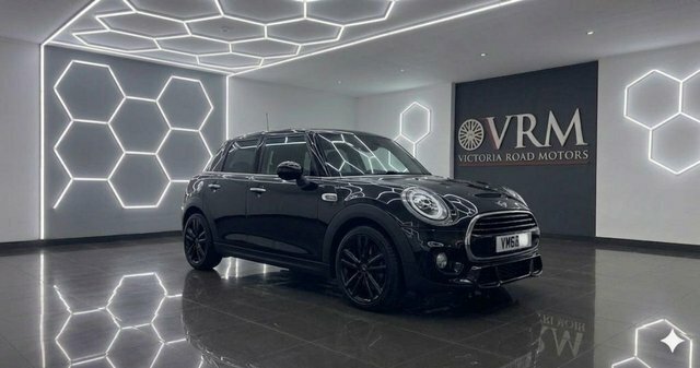 Mini Hatch Cooper Sport Hatchback Black