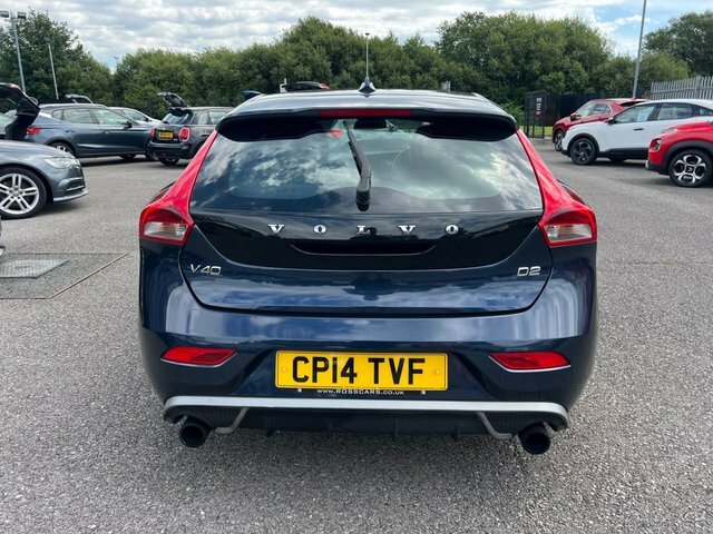 Volvo V40 D2 R-design Hatchback Blue #6