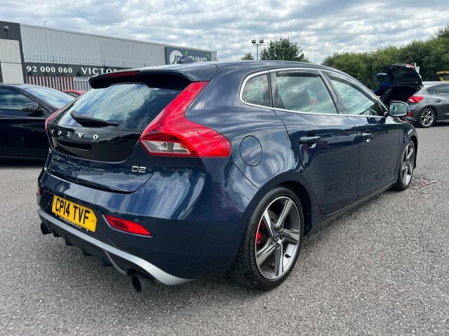 Volvo V40 Hatchback 1.6 T2 R-design Euro 5 Ss 20146 White #7