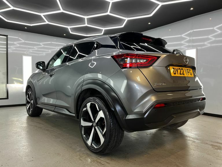 Nissan Juke Dig-t Acenta Dct Red #26