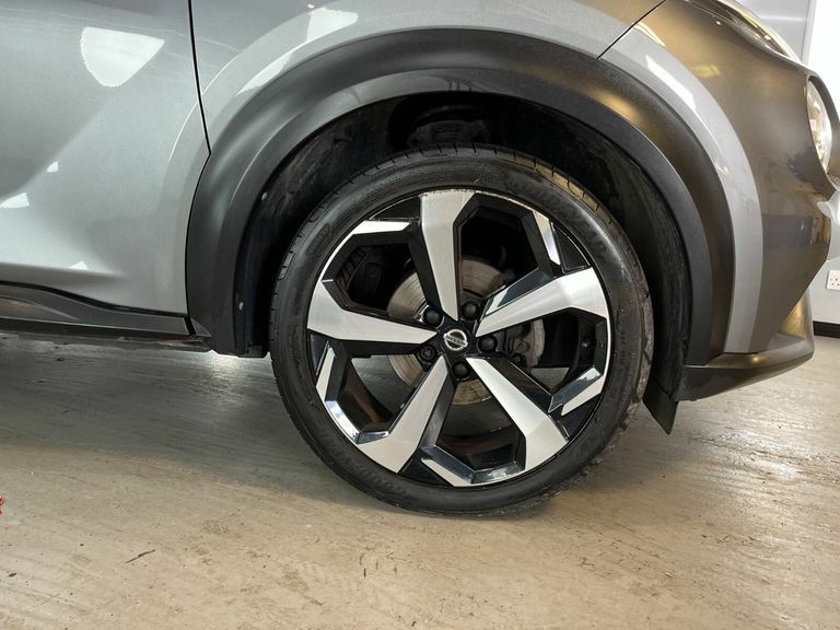 Nissan Juke Dig-t Acenta Dct Red #17