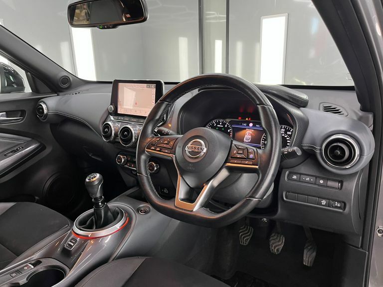 Nissan Juke Dig-t Acenta Dct Red #33