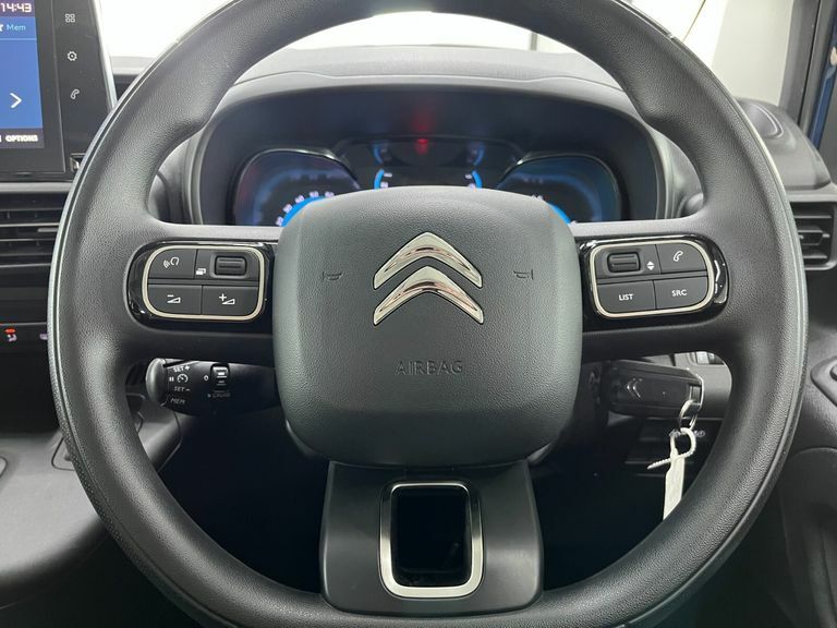 Citroen e-Berlingo 52Kwh Plus M 7.4Kw Charger White #36