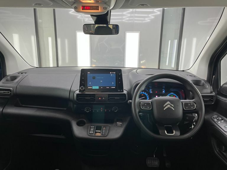 Citroen e-Berlingo 52Kwh Plus M 7.4Kw Charger White #30