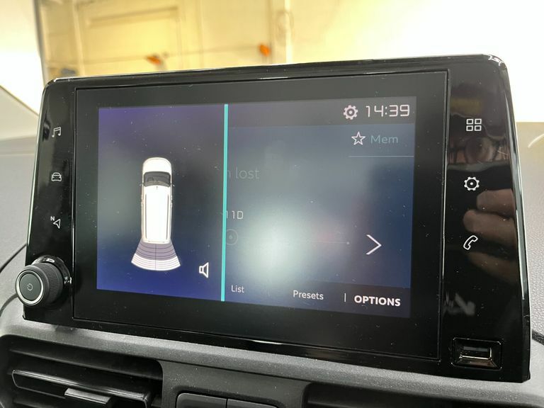 Citroen e-Berlingo 52Kwh Plus M 7.4Kw Charger White #14