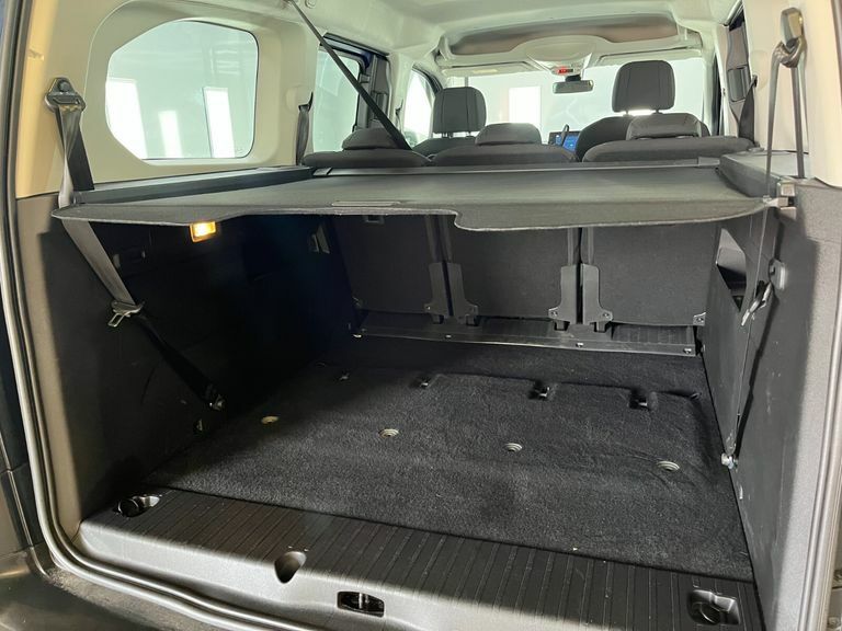 Citroen e-Berlingo 52Kwh Plus M 7.4Kw Charger White #26