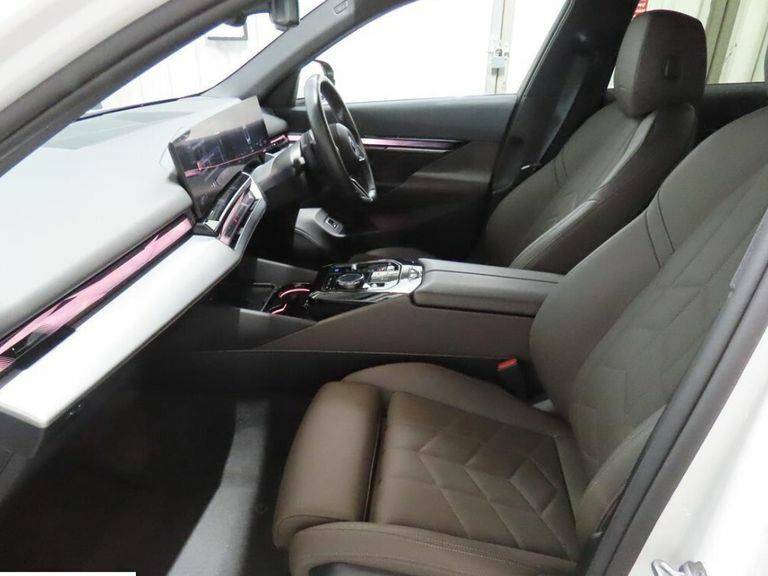 BMW i5 Edrive40 M Sport White