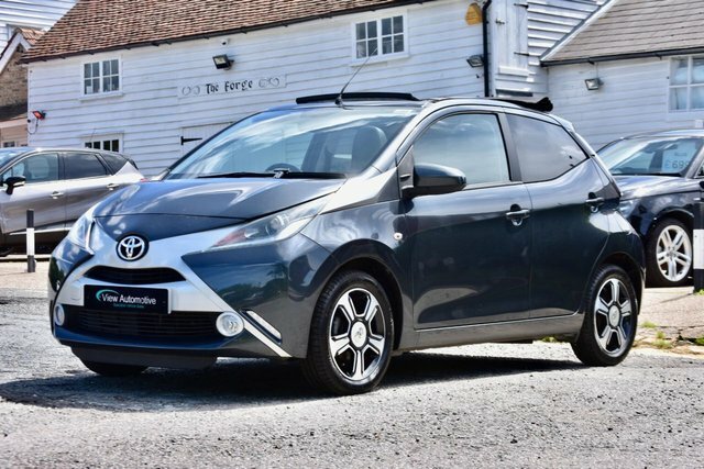 Toyota Aygo Vvt-i X-clusiv Hatchback AX16TLV Grey #3