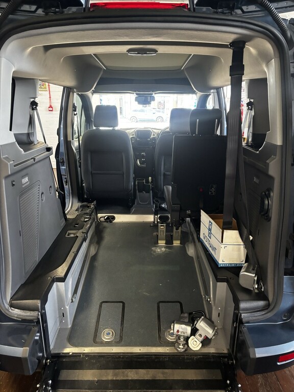 Ford Tourneo Connect 1.5 Ecoblue 120 Titanium  #31