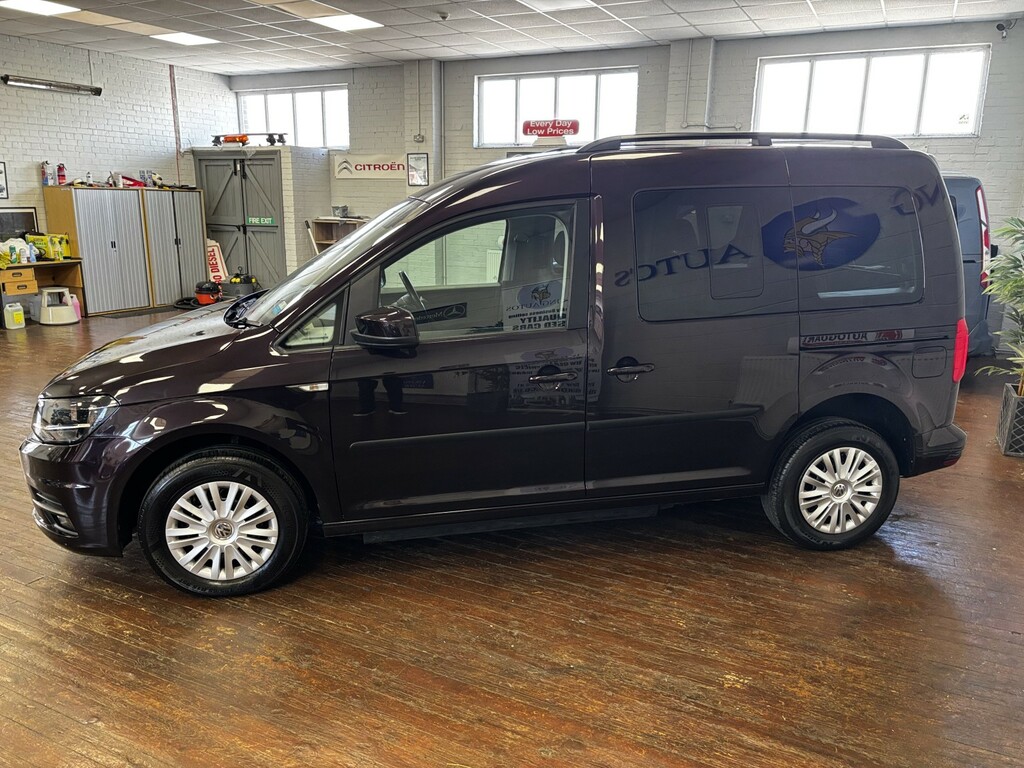 Volkswagen Caddy Life Wheelchair Accessible Vehicle 2.0 Tdi Bluemotion T Purple #6