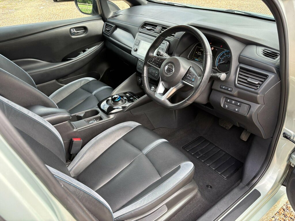 Nissan Leaf Leaf Tekna Grey #39