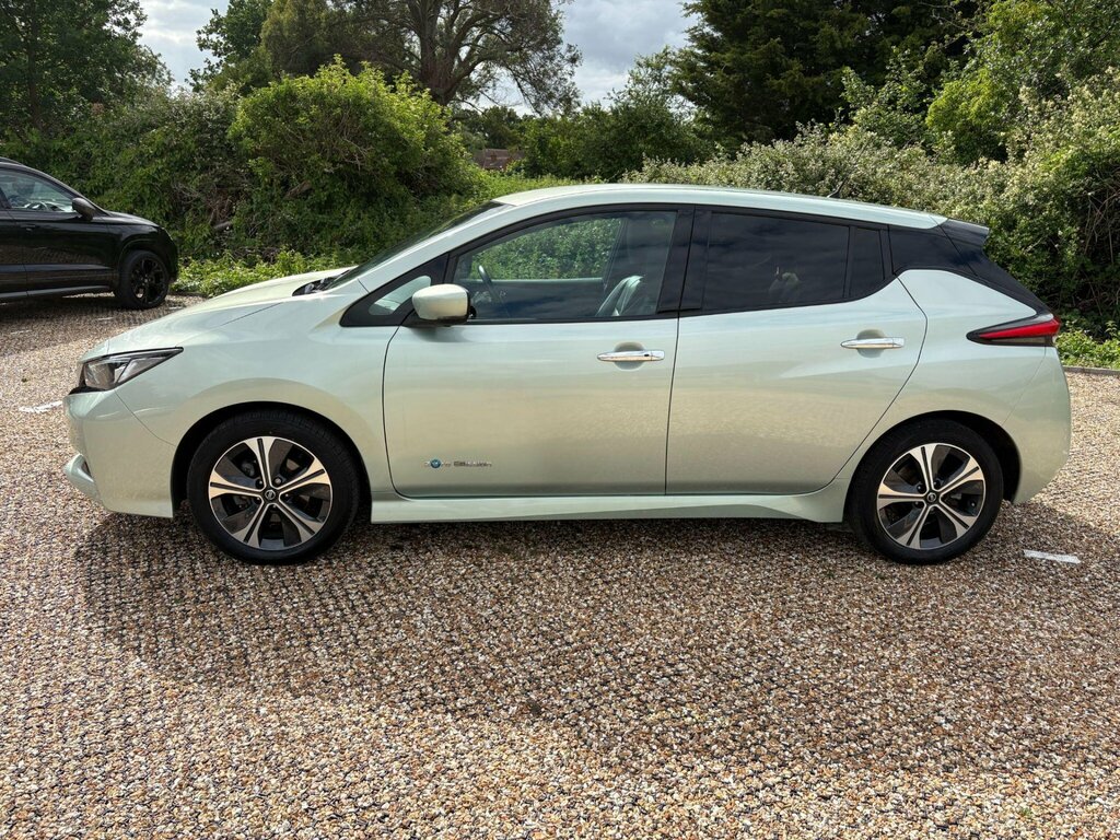 Nissan Leaf 40Kwh Tekna Silver #4