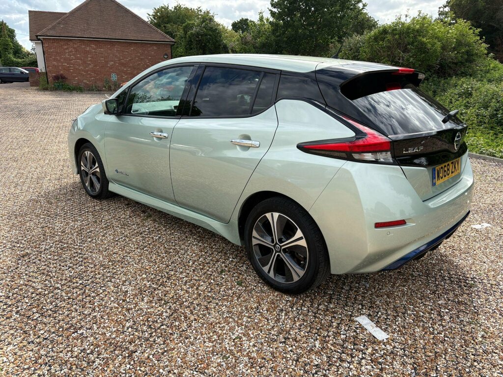 Nissan Leaf 40Kwh Tekna Silver #5