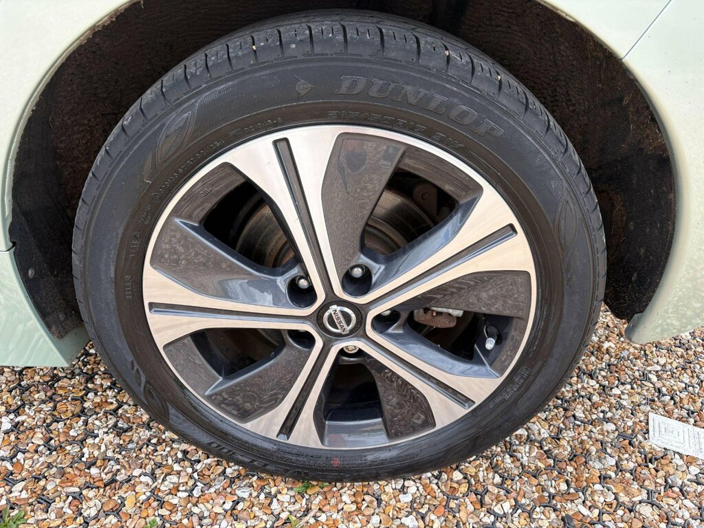 Nissan Leaf Leaf Tekna Grey #32