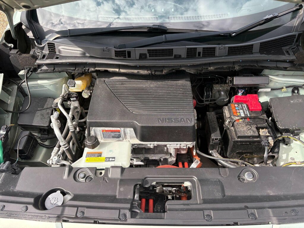 Nissan Leaf Leaf Tekna Grey #72