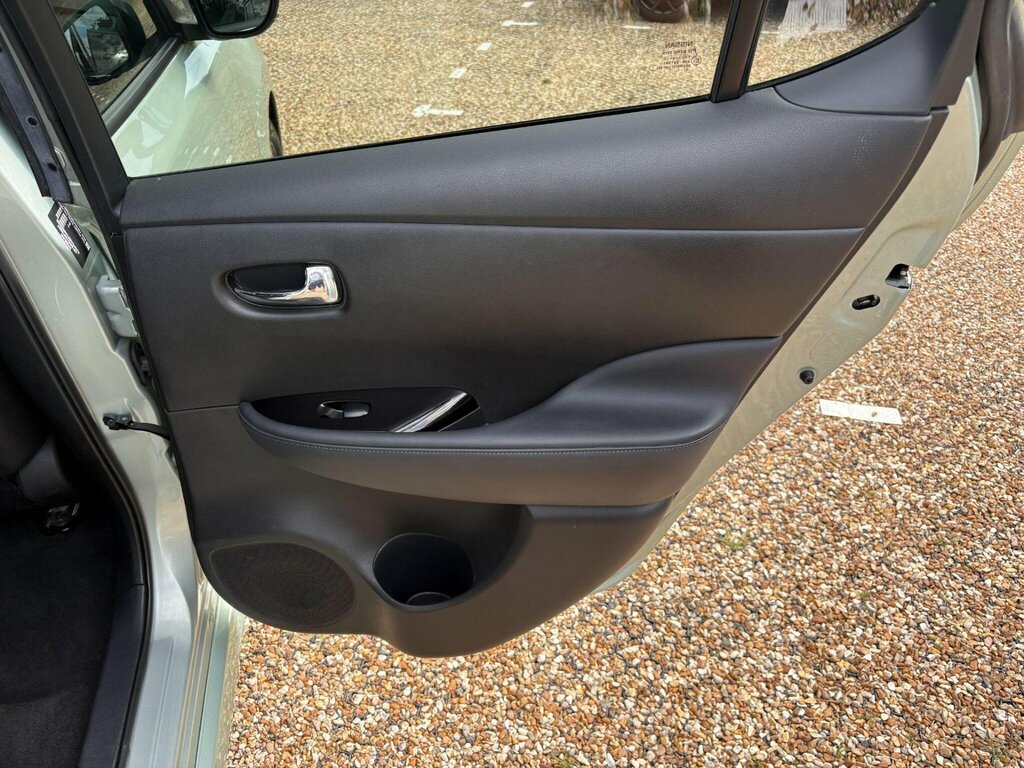 Nissan Leaf Leaf Tekna Grey #54