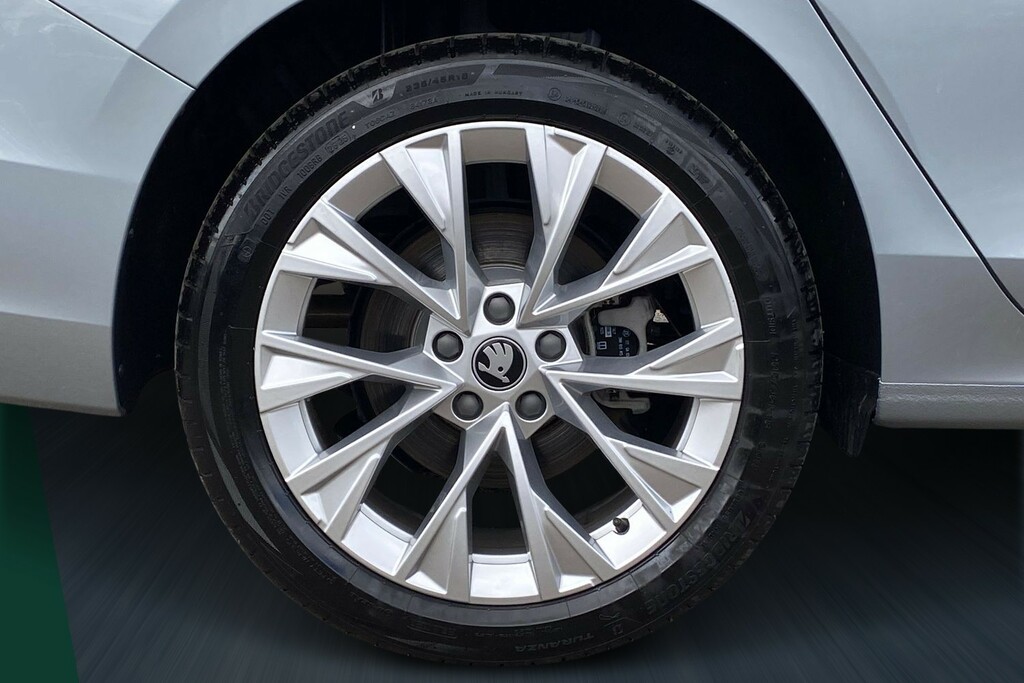 Skoda Superb Skoda Superb Se L 1.5 Tsi Iv 204 Ps Dsg KM75ZRN Silver #5