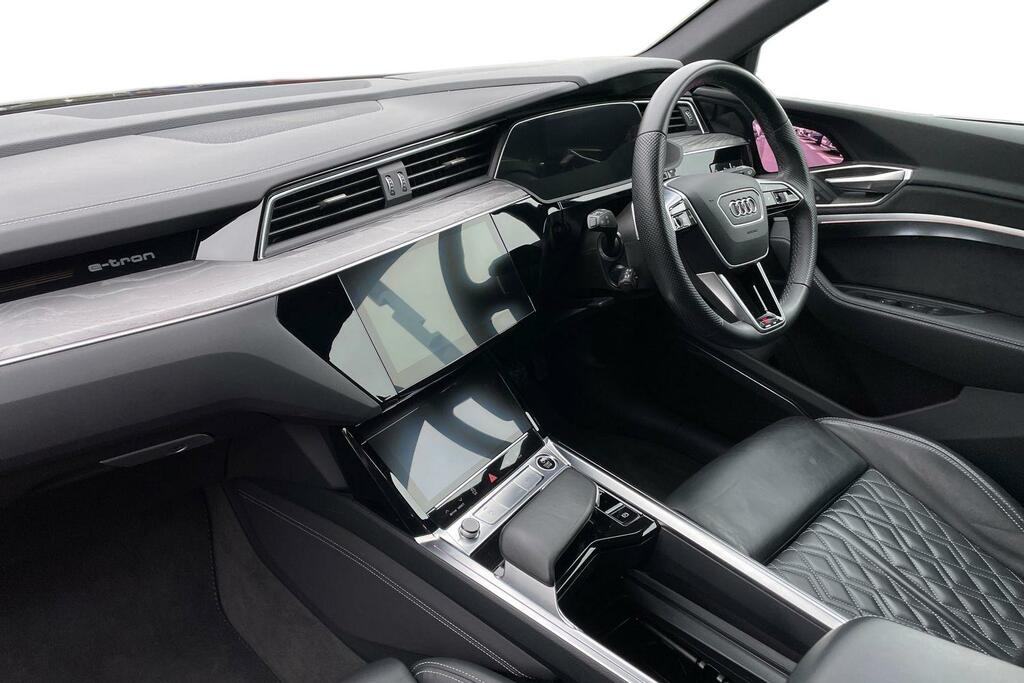 Audi E-tron Audi E-tron Vorsprung 55 Quattro 300,00 Kw NG22ECW Black #2
