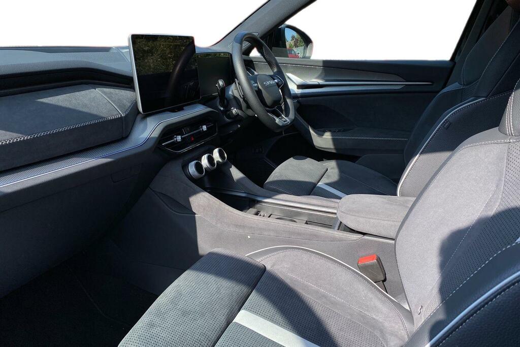 Skoda Kodiaq Skoda Kodiaq Sportline 7 Seats 1.5 Tsi E-tec 150 Black #2