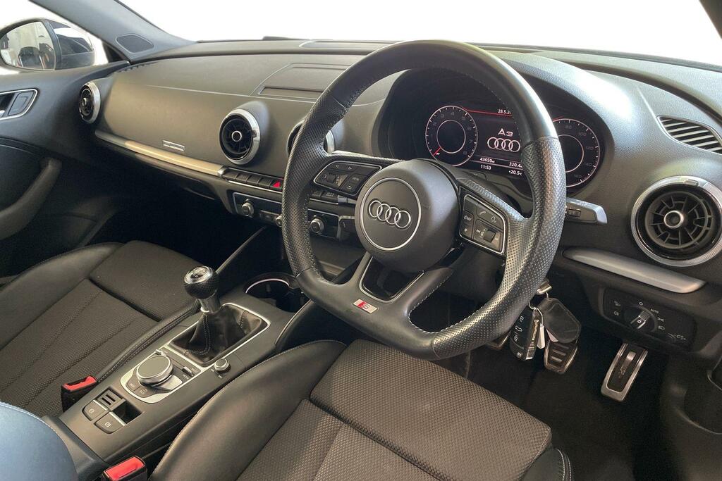 Audi A3 Audi A3 Sportback Black Edition 35 Tfsi 150 Ps 6-S SM19ZWP Grey #2