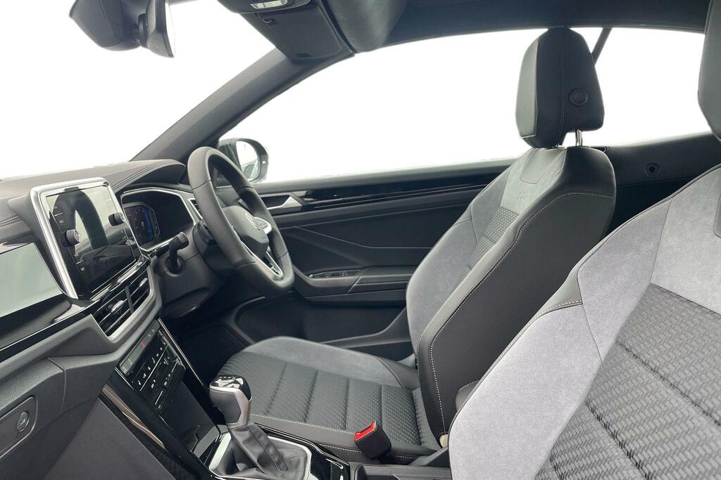 Volkswagen T-Roc Volkswagen T-roc Cabriolet R-line 1.5 Tsi 150Ps 7- AF26ZBY Black #2