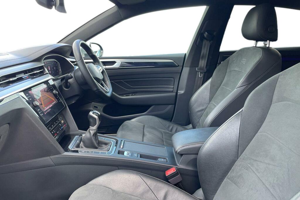 Volkswagen Arteon Volkswagen Arteon Fastback R-line 1.5 Tsi Evo 150P Silver #2