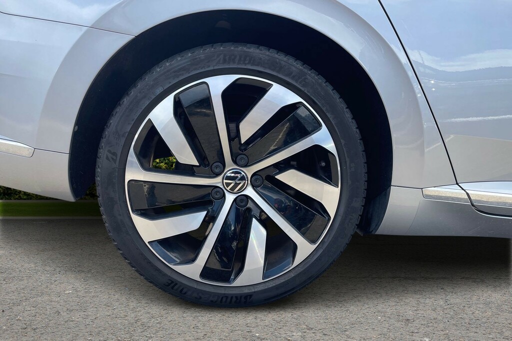 Volkswagen Arteon Volkswagen Arteon Fastback R-line 1.5 Tsi Evo 150P Silver #5