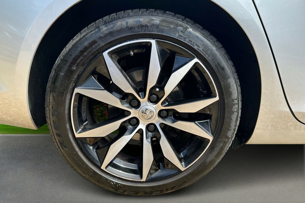 Vauxhall Insignia Vauxhall Insignia 2.0 Turbo D Blueinjection Elite FV18SZP Silver #5