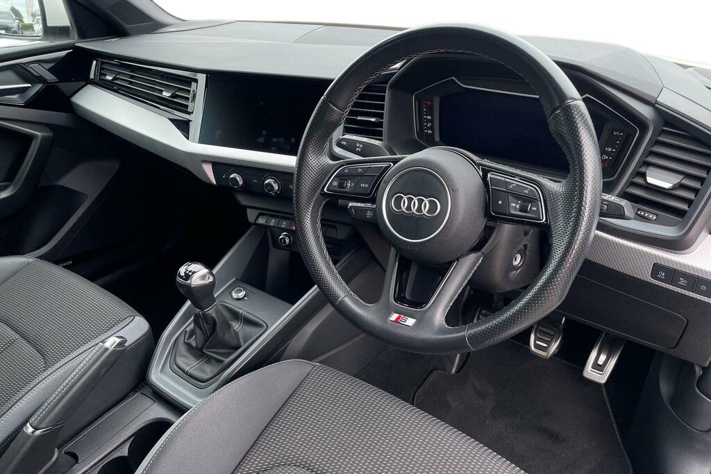 Audi A1 Audi A1 Sportback S Line 30 Tfsi 110 Ps 6-Speed KK23UAM White #6