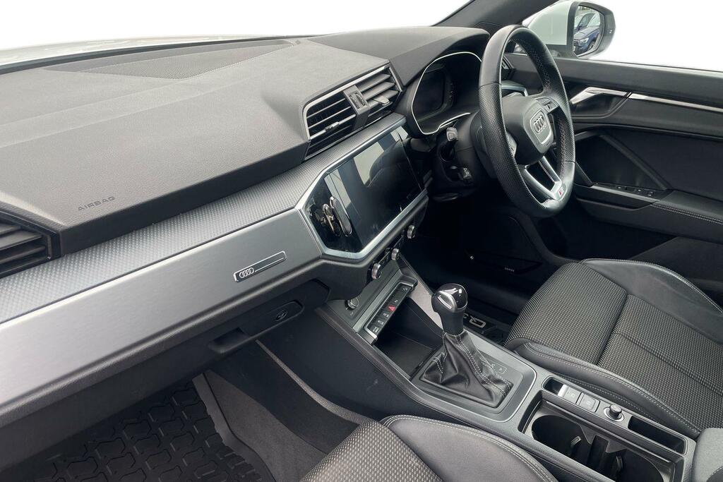Audi Q3 Audi Q3 S Line 35 Tfsi 150 Ps S Tronic WG23AHX White #2