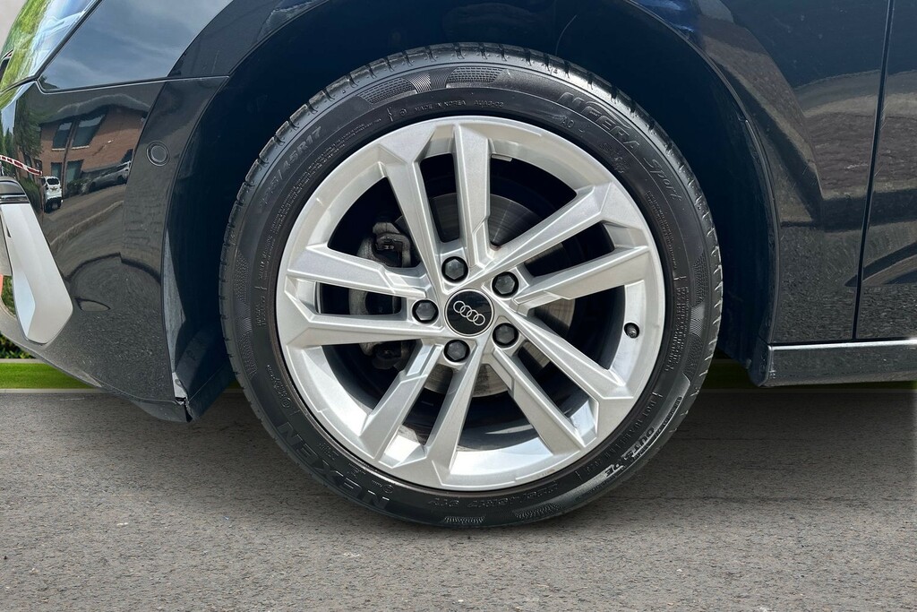 Audi A3 Audi A3 Saloon Sport 30 Tfsi 110 Ps 6-Speed AJ73VXG Black #5
