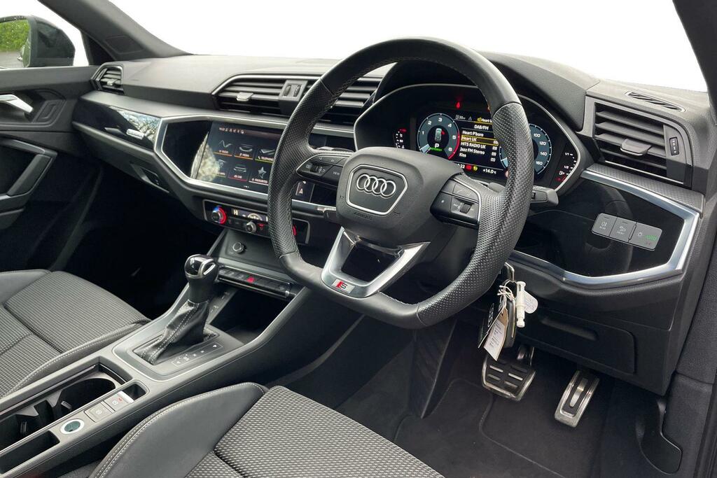 Audi Q3 Audi Q3 Black Edition 40 Tdi Quattro 200 Ps S Tron Black #6