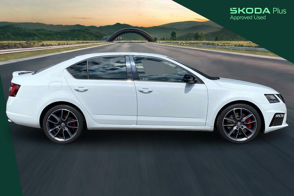 Skoda Octavia Skoda Octavia Vrs 2.0 Tsi 245 Ps Dsg White #4