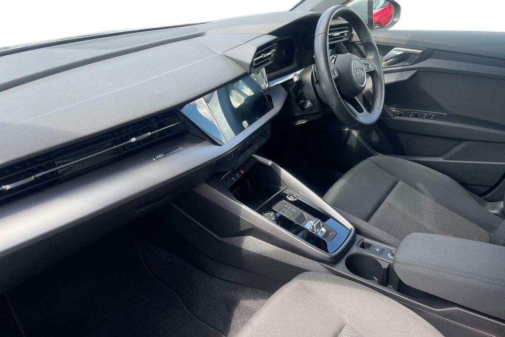 Audi A3 Audi A3 Sportback Technik 35 Tfsi 150 Ps S Tronic KT23BYL Silver #2