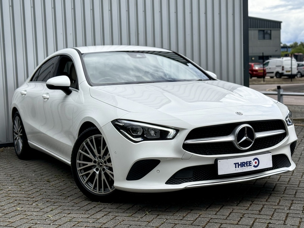 Mercedes-Benz CLA Class Mercedes-benz Cla 200 Sport Executive Ed A DE23MWF White