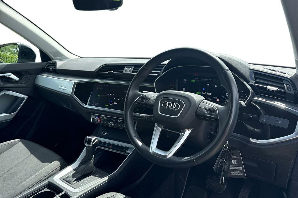 Audi Q3 Audi Q3 Technik 35 Tfsi 150 Ps S Tronic KR72ZYU Black #6