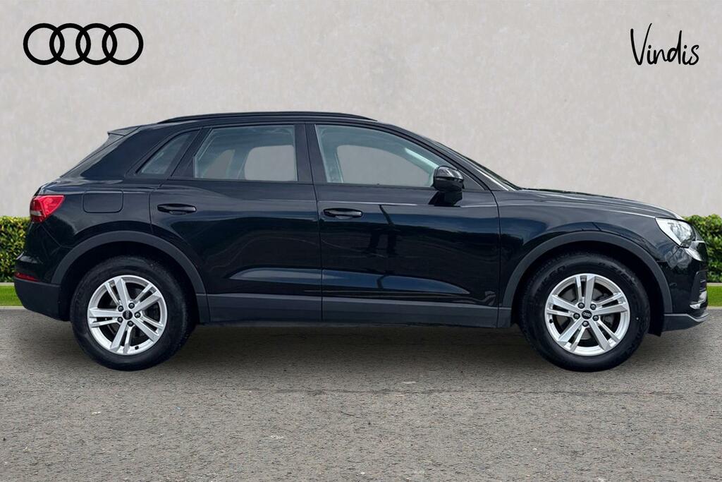 Audi Q3 Audi Q3 Technik 35 Tfsi 150 Ps S Tronic KR72ZYU Black #4