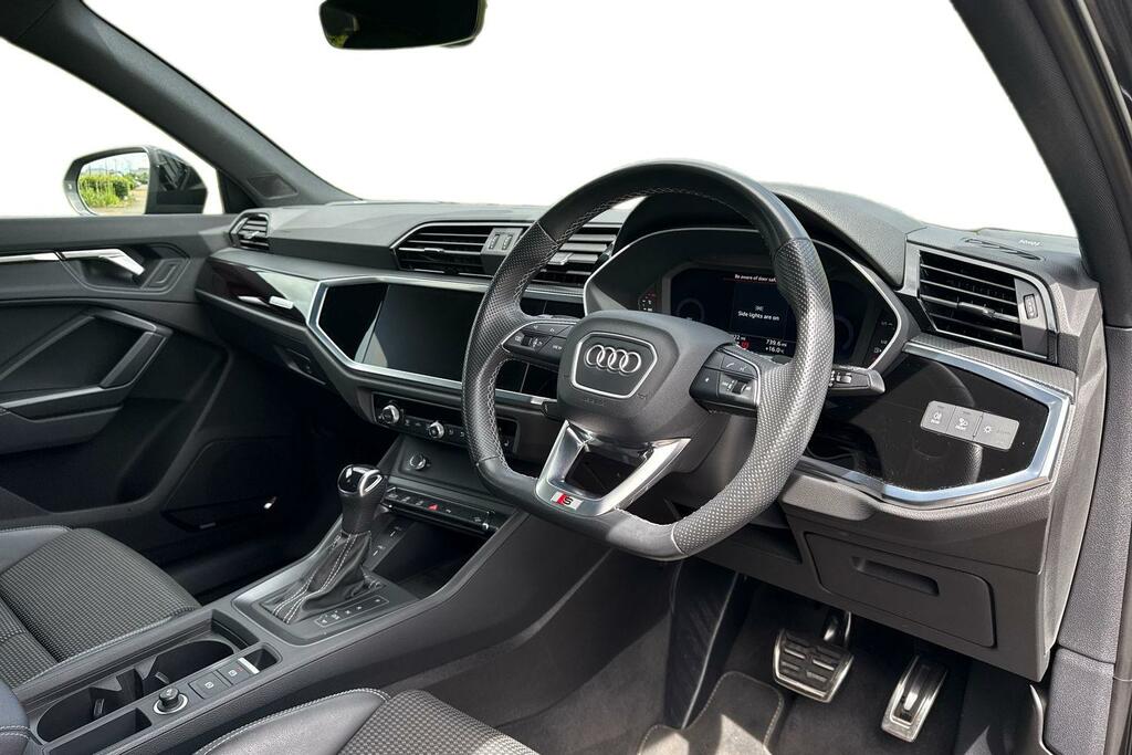 Audi Q3 Audi Q3 Sportback Black Edition 40 Tfsi Quattro 19 YP23GKG Grey #6